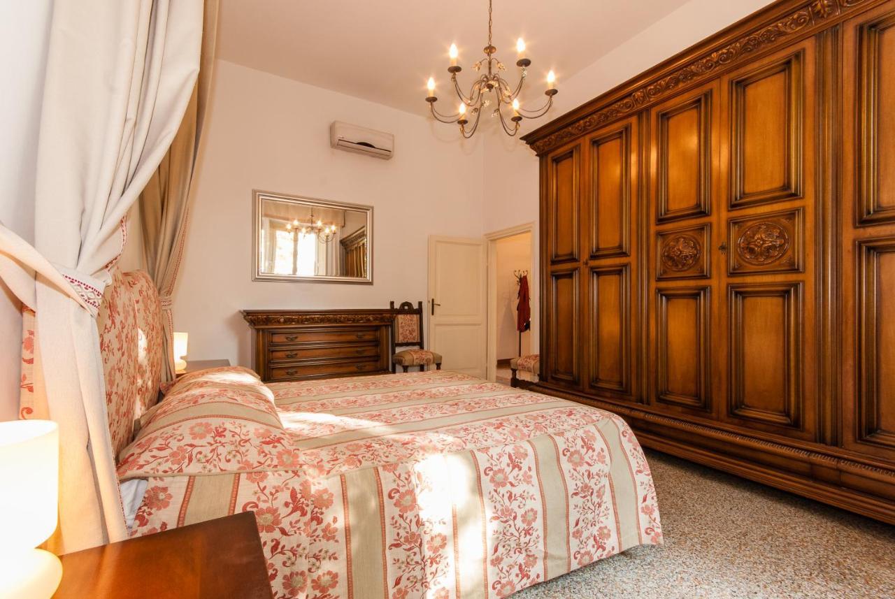 Oltrarno Apartments Florenţa Exterior foto